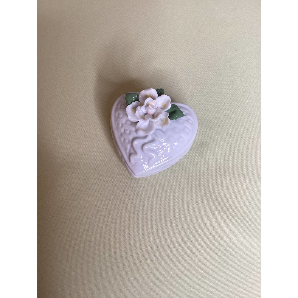 Heart shaped trinket box
